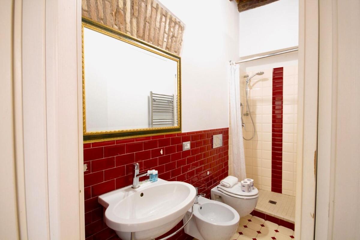 Hc - In The Heart Of Campo De' Fiori Apartment *